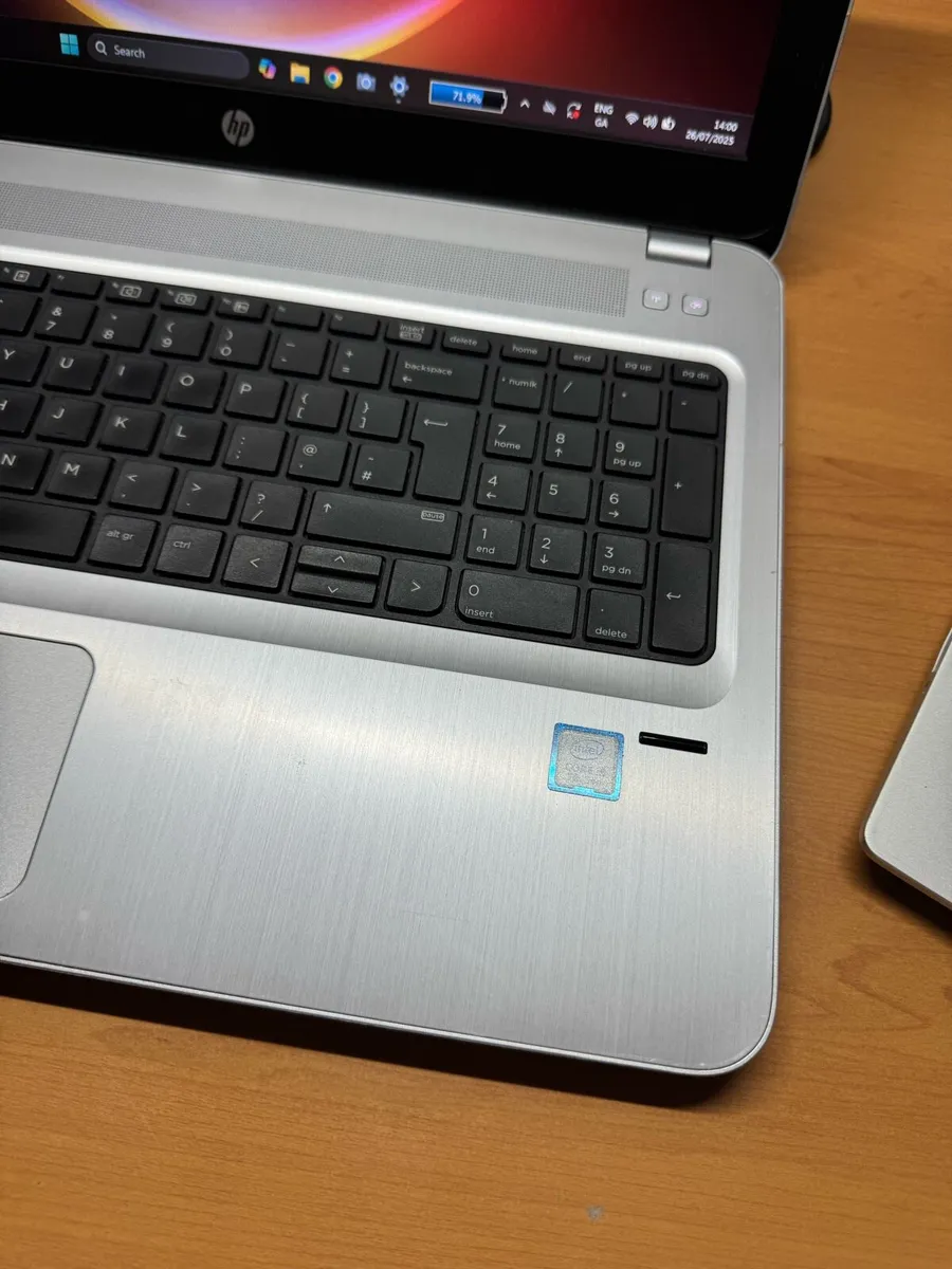 HP Laptop i5 pro 8-256ssd win 11 pro - Image 2