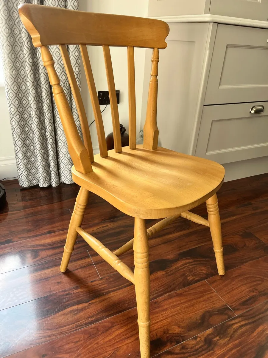 6 Kitchen Chairs - Image 1
