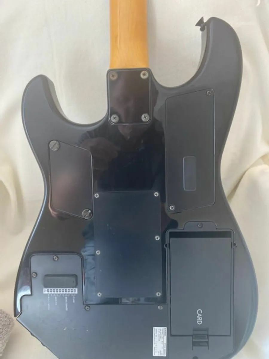 Guitar - Image 4