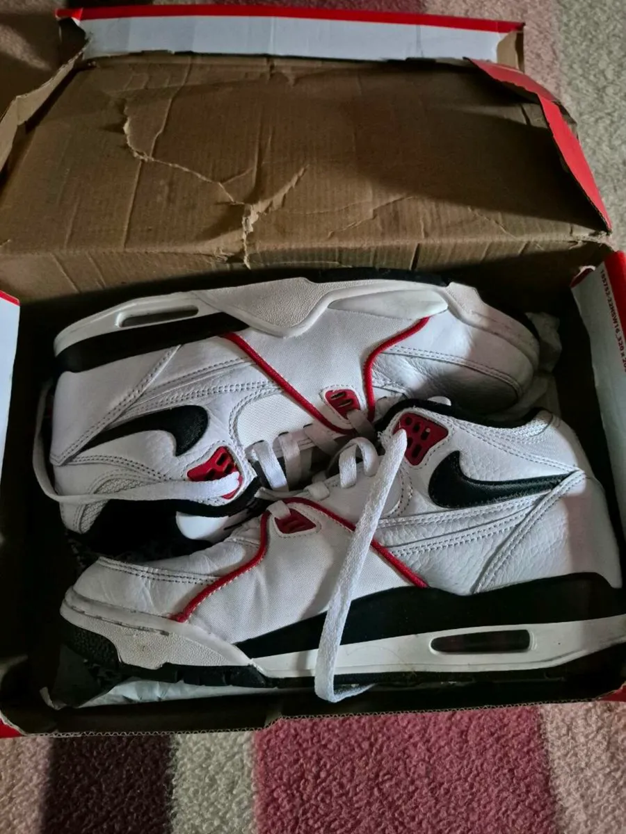 NIKE AIR FLIGHT - Image 3