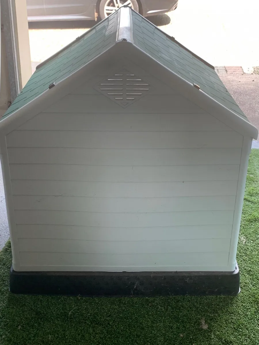 Dog house - Image 2