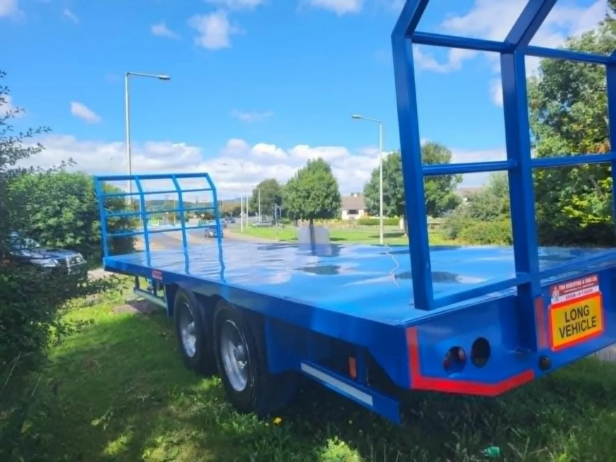 28 ft bail trailer - Image 1