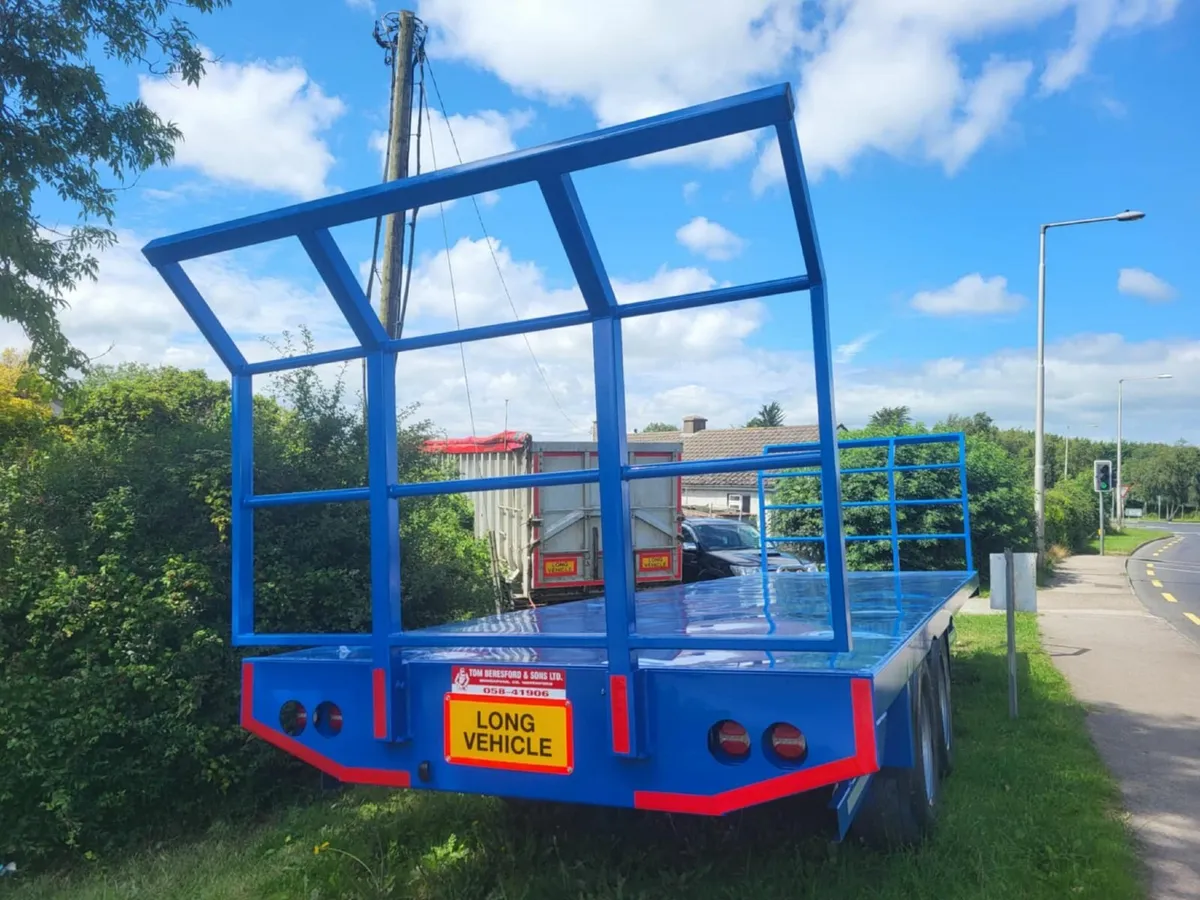 28 ft bail trailer - Image 4