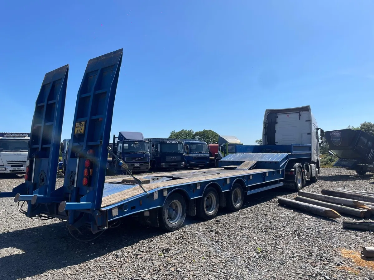 38ft Chieftain Lowloader - Image 2