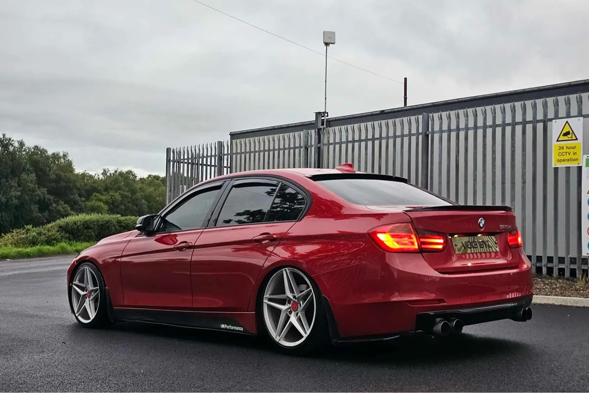 Bmw 318d sport - Image 4
