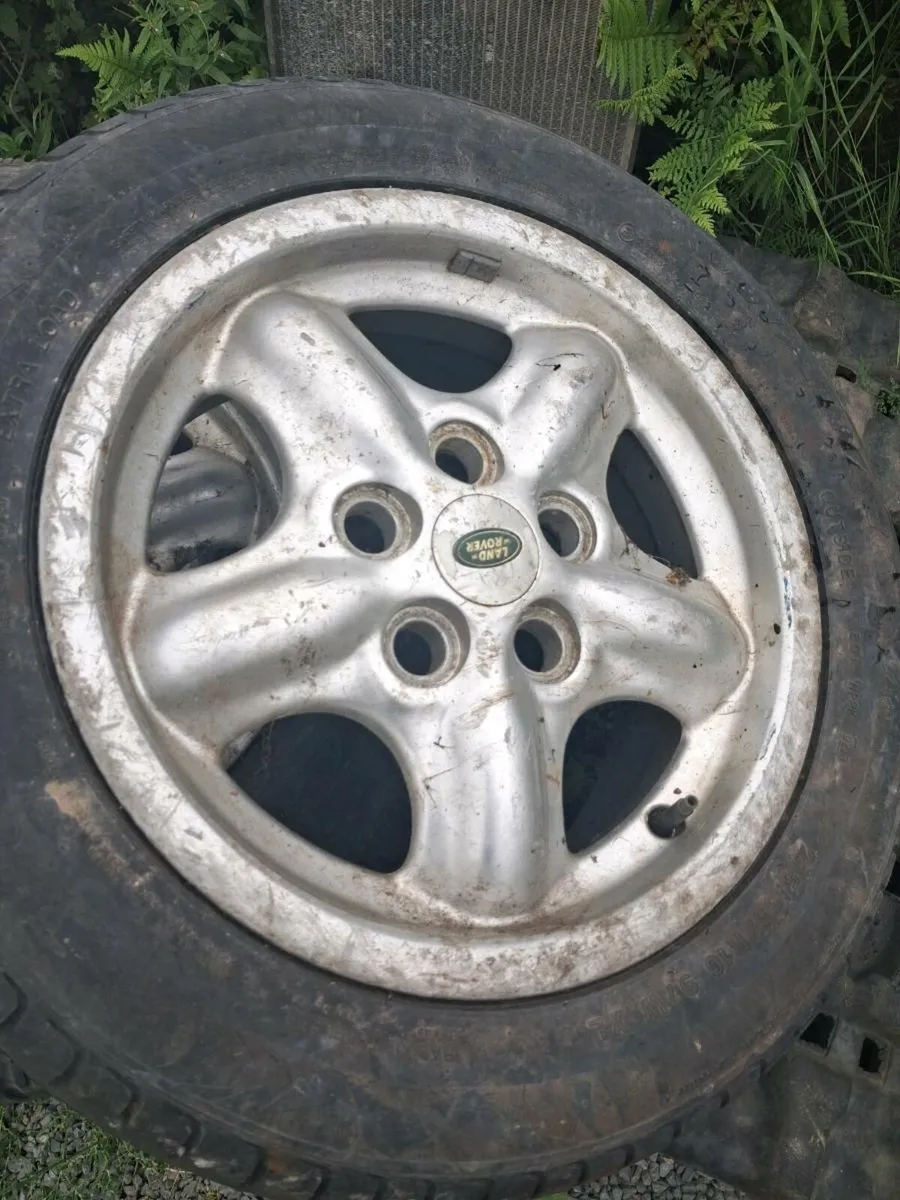 Land rover alloys set of 4 - Image 1