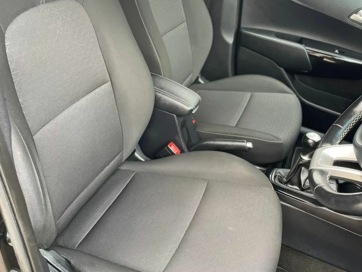 Kia Picanto 1.0 EX 5DR, Bluetooth, Multi-Function - Image 4