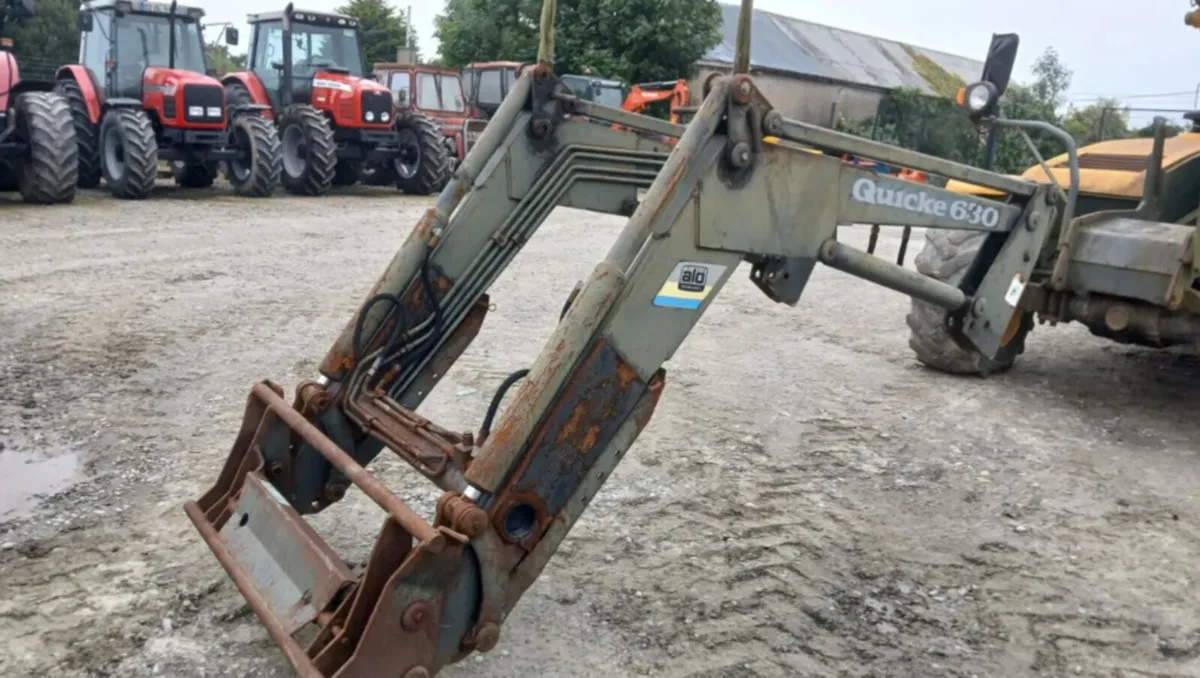 front loaders for 390 and 399 - Image 1