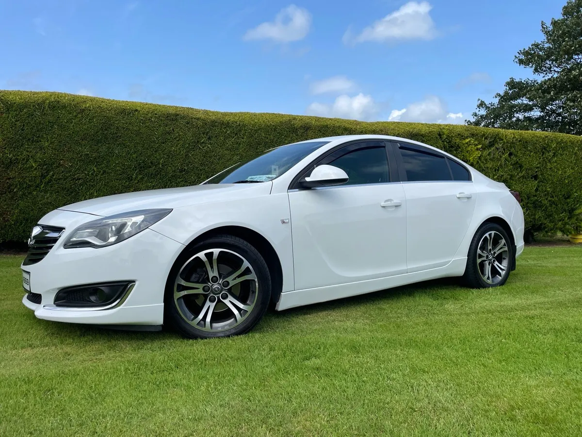 2014 Opel Insignia SRI - Image 1