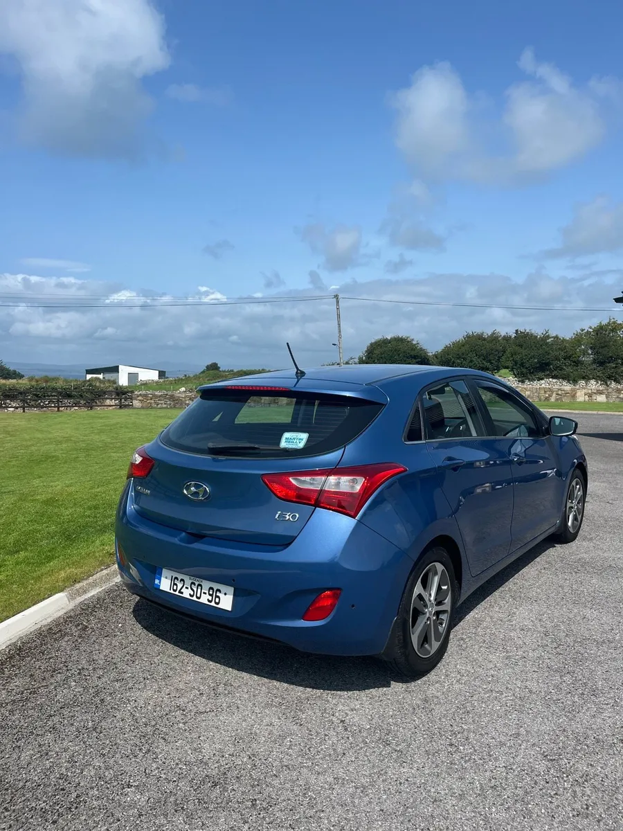 Hyundai i30 1.6 Diesel Deluxe (162) - Image 3