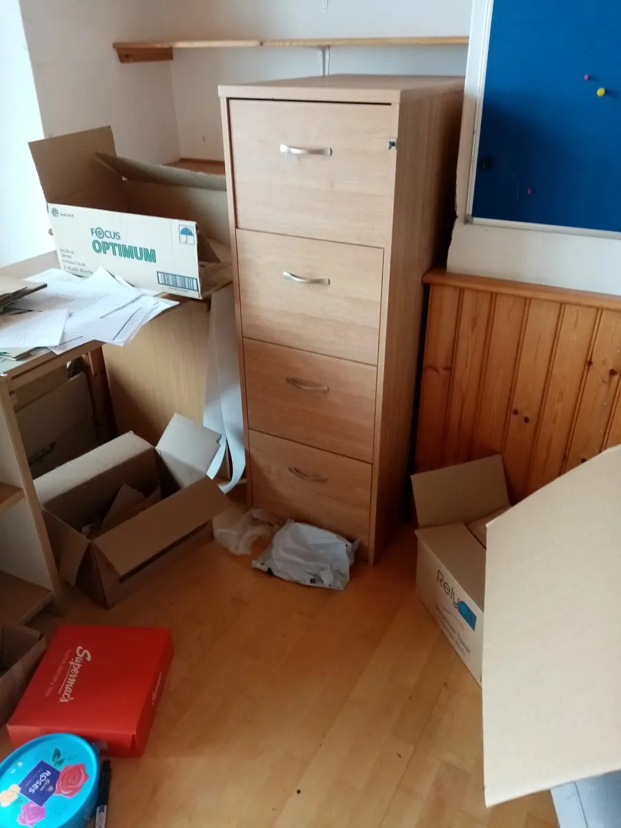 Office furniture - Image 2