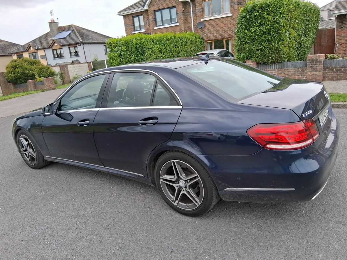 Mercedes-Benz E-Class 2016 - Image 3