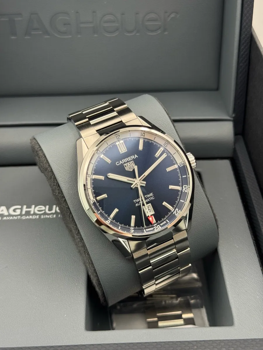 Tag Heuer Carrera GMT - Image 2