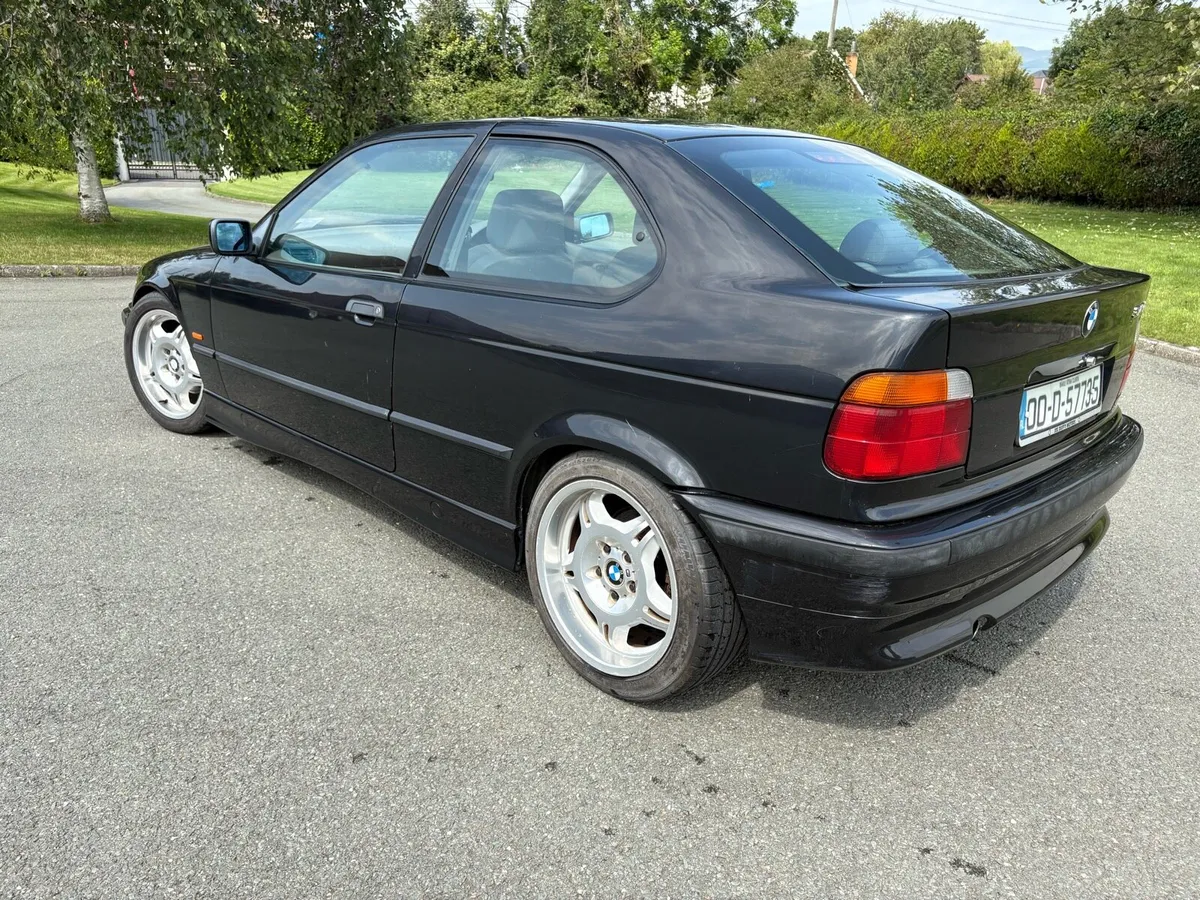BMW E36 316i Compact - Image 3