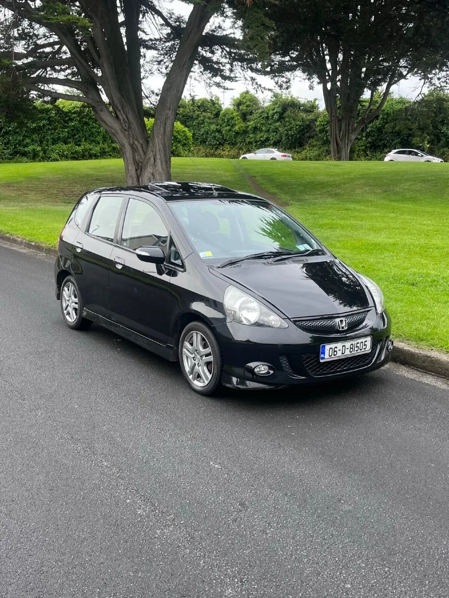 Honda Jazz 1.3 NCT LOW MILEAGE - Image 1