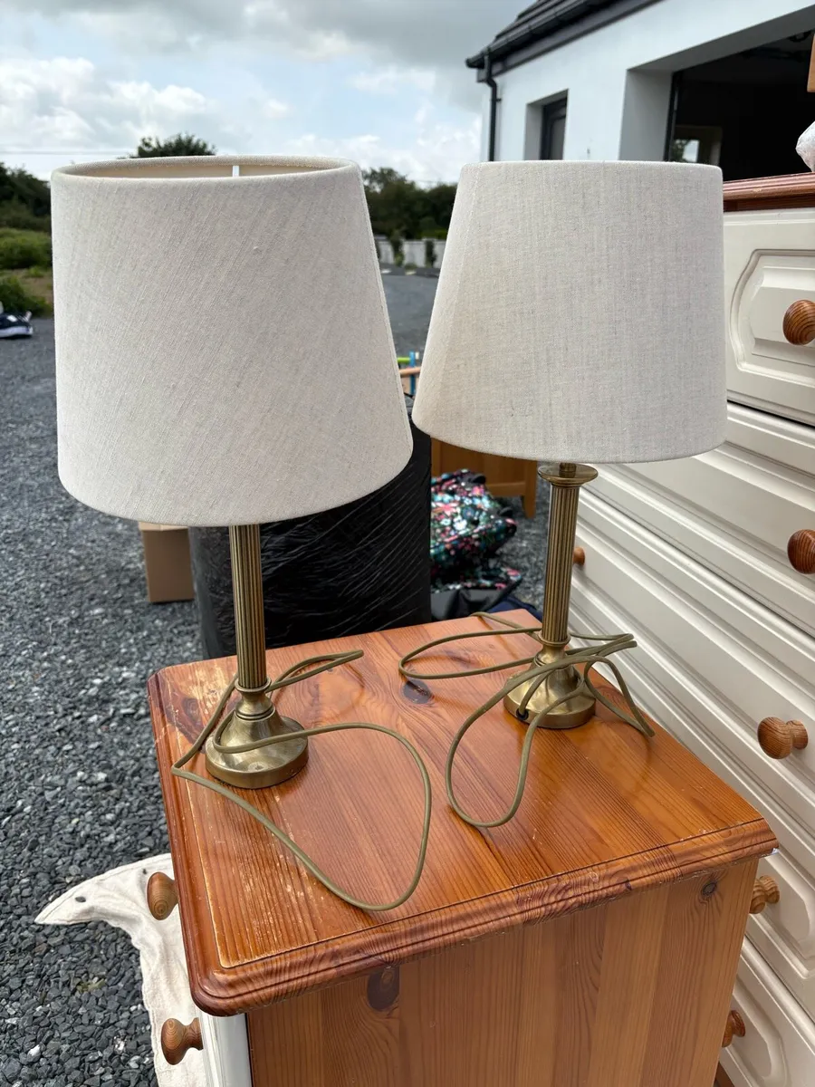 Brass bedside lamp - Image 1