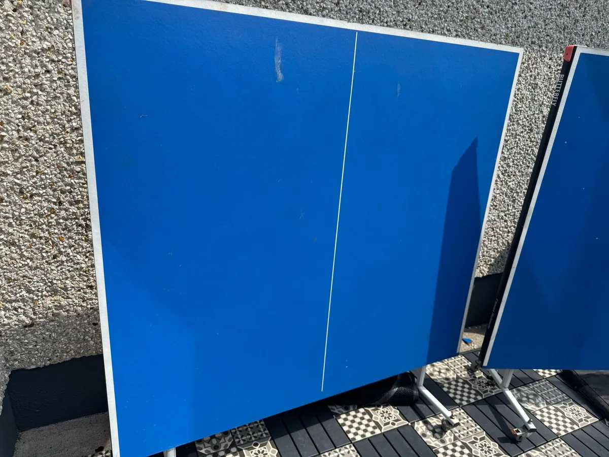 Table tennis table - Image 1