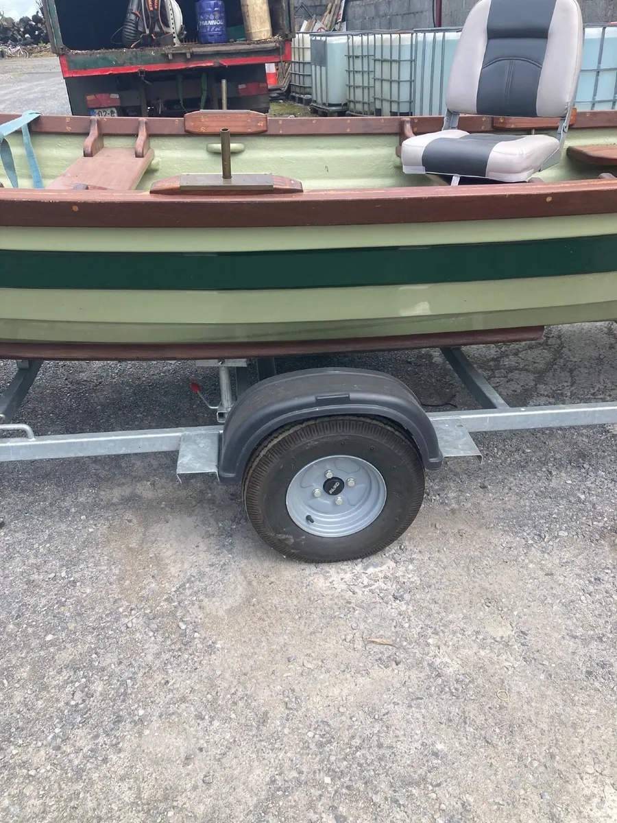 19 ft Boat - Image 4