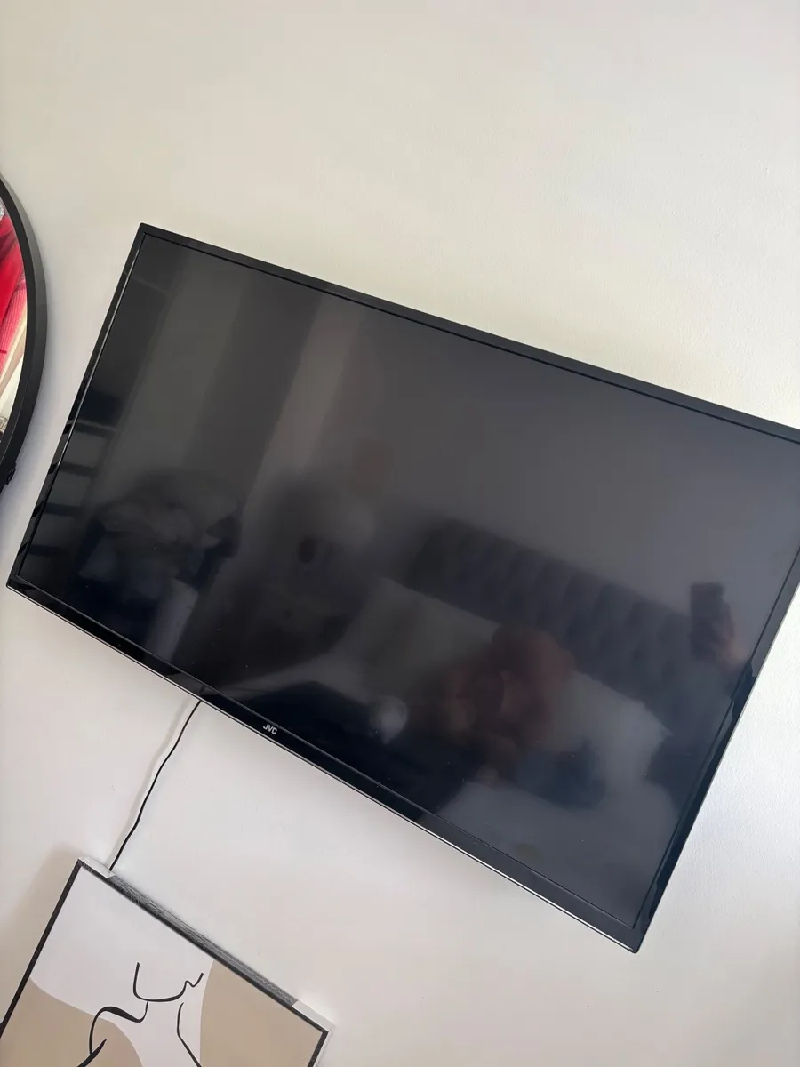 Tv - Image 1