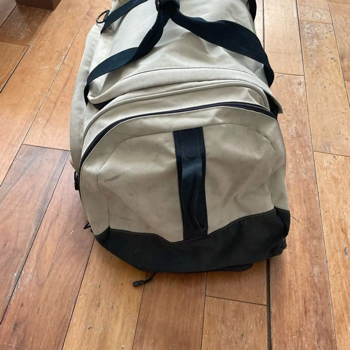 Samsonite Large Duffle Bag with Wheels - Image 4
