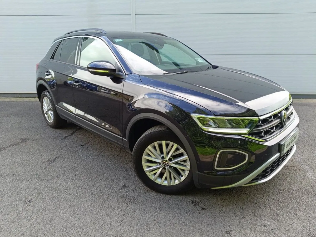 Volkswagen T-Roc 2.0 TDI 116HP Life Rear Camera H - Image 1