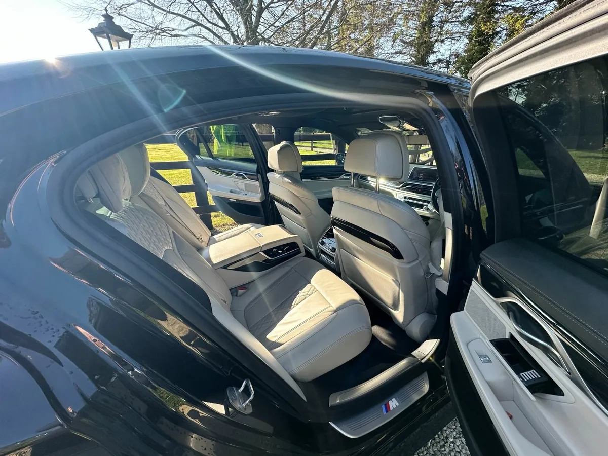 BMW 7-Series 2016 - Image 2