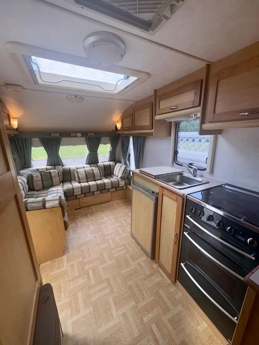 Magnum Compass Caravan 4/5 berth - Image 2