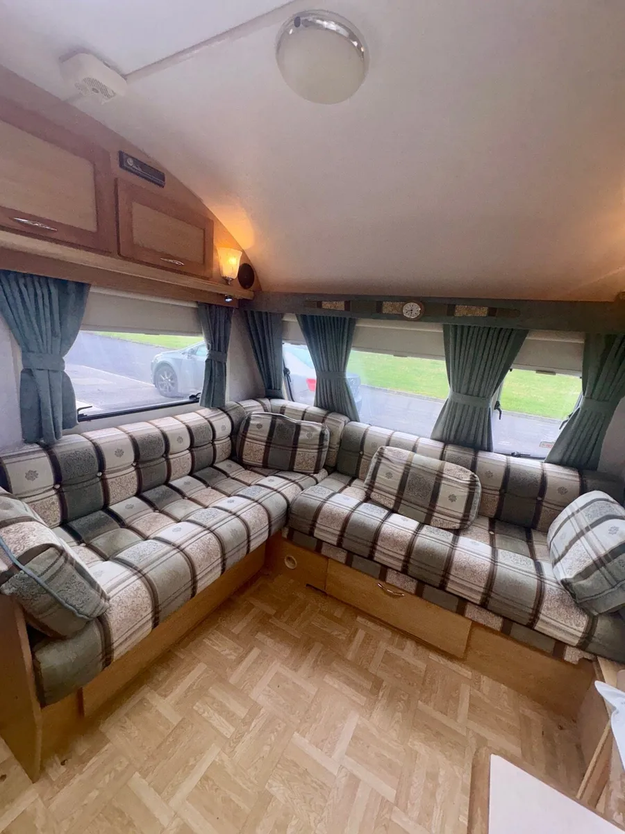 Magnum Compass Caravan 4/5 berth - Image 3