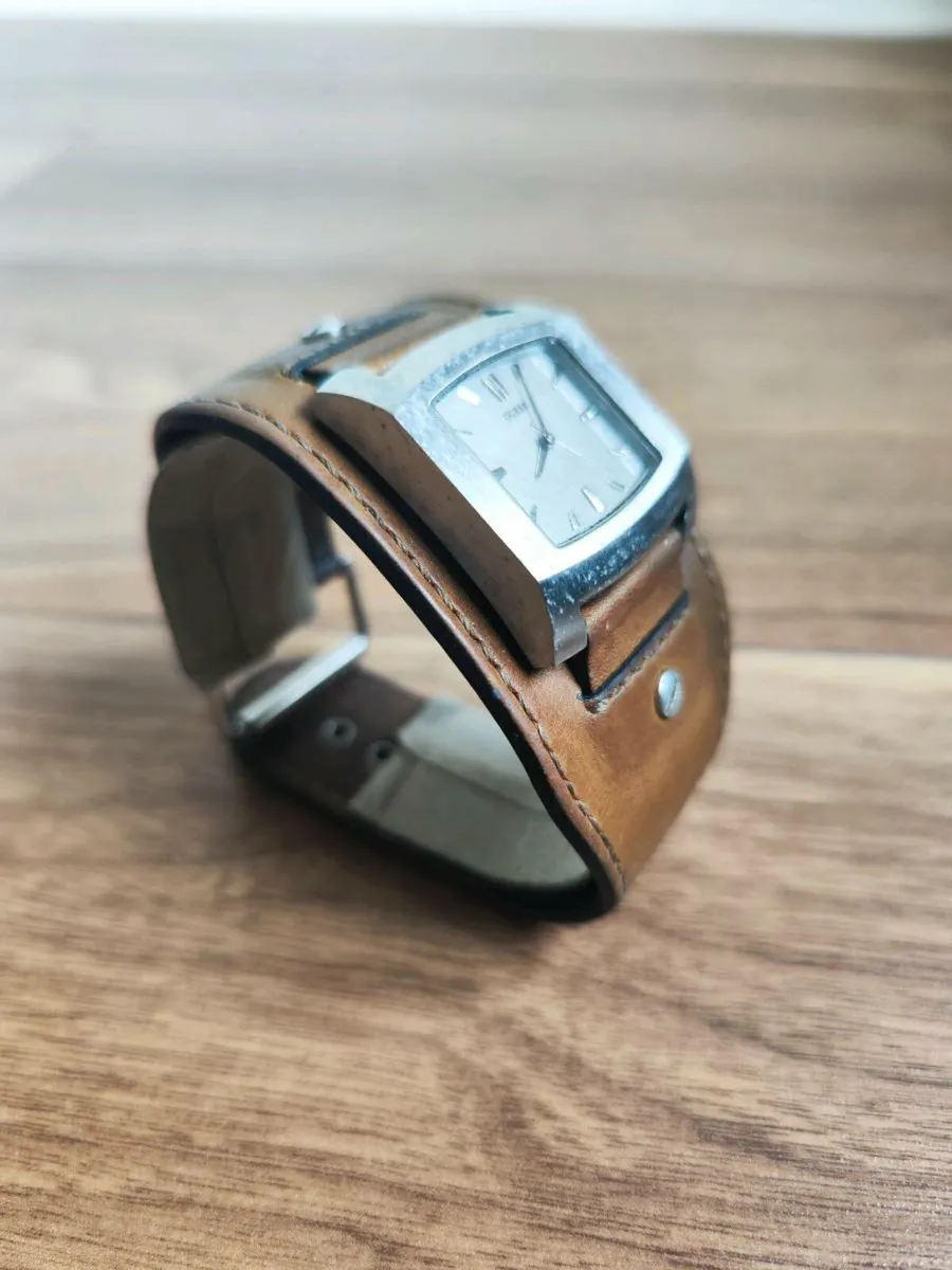 Men's Leather & Stainless Steel Guess Watch - Image 3