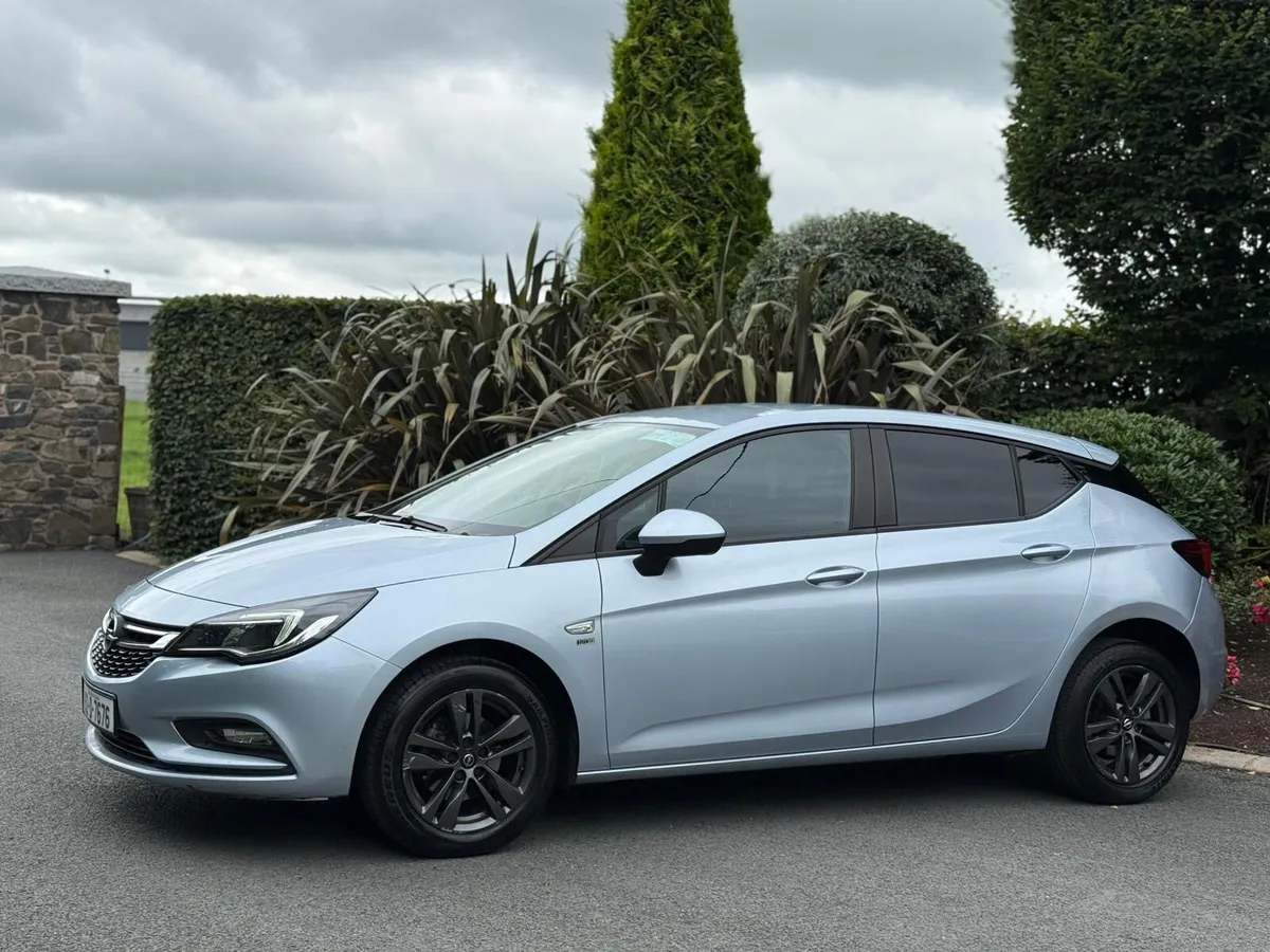 Opel Astra 2019 - Image 4