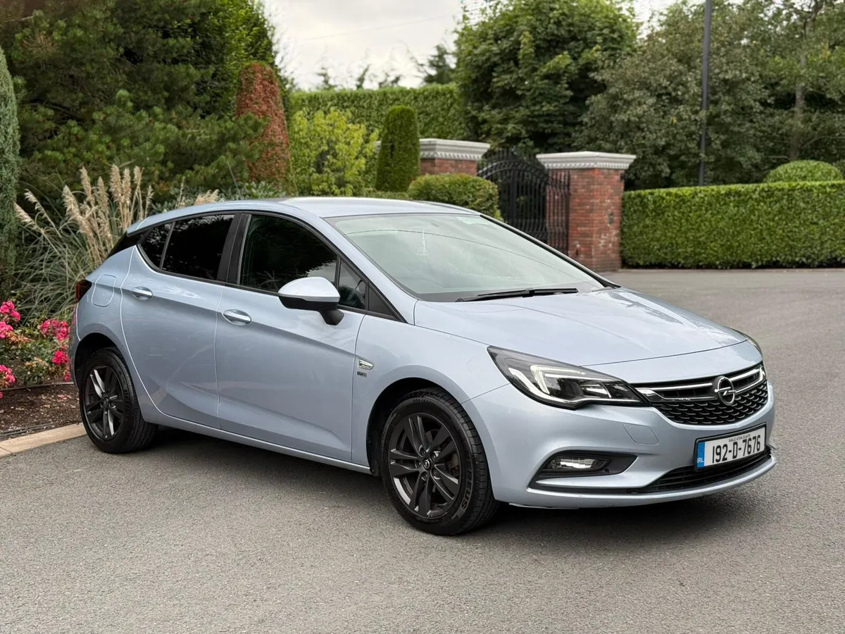 Opel Astra 2019 - Image 2