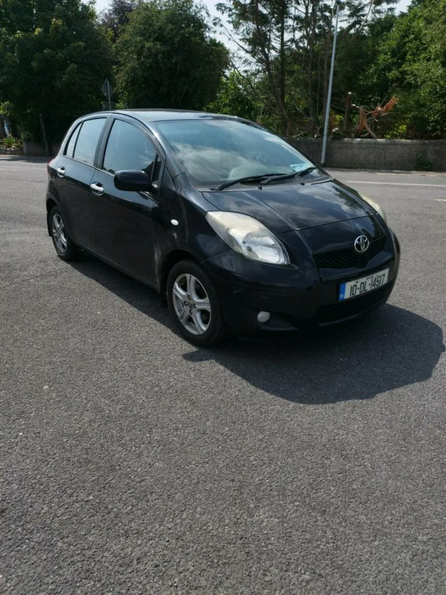 Toyota Yaris - Image 2