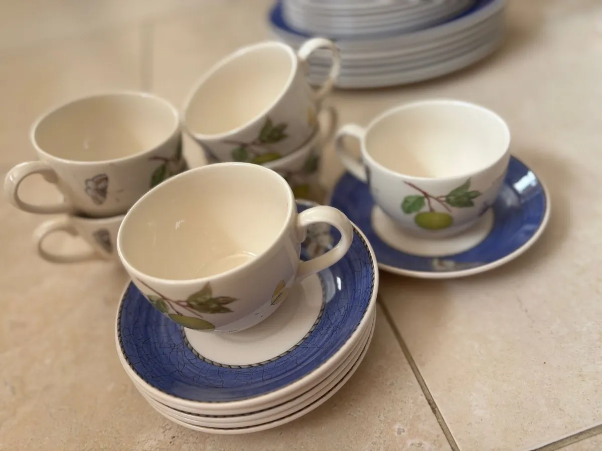 Wedgwood Set - Sarah’s Garden Queens Ware - Image 3