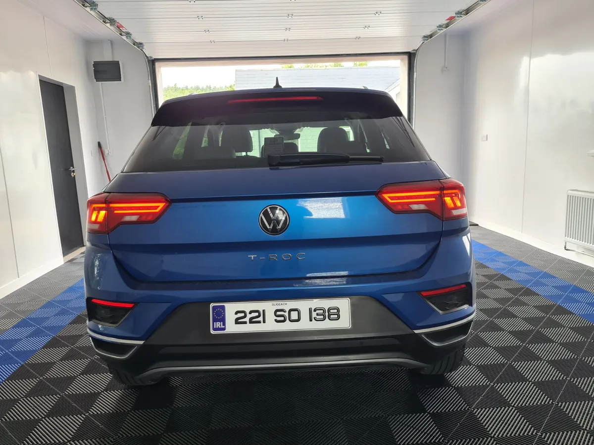Volkswagen T-Roc 2022 - Image 3