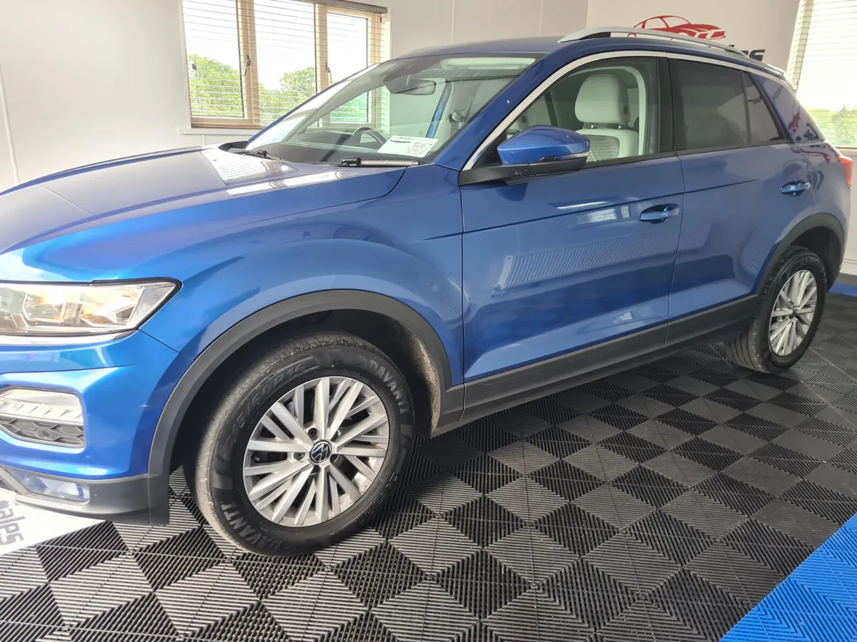 Volkswagen T-Roc 2022 - Image 4