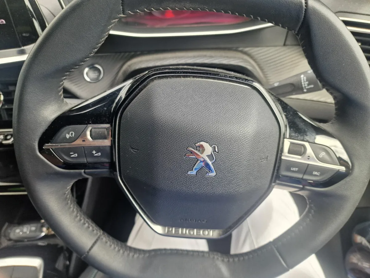 Peugeot 2008 2023 - Image 2