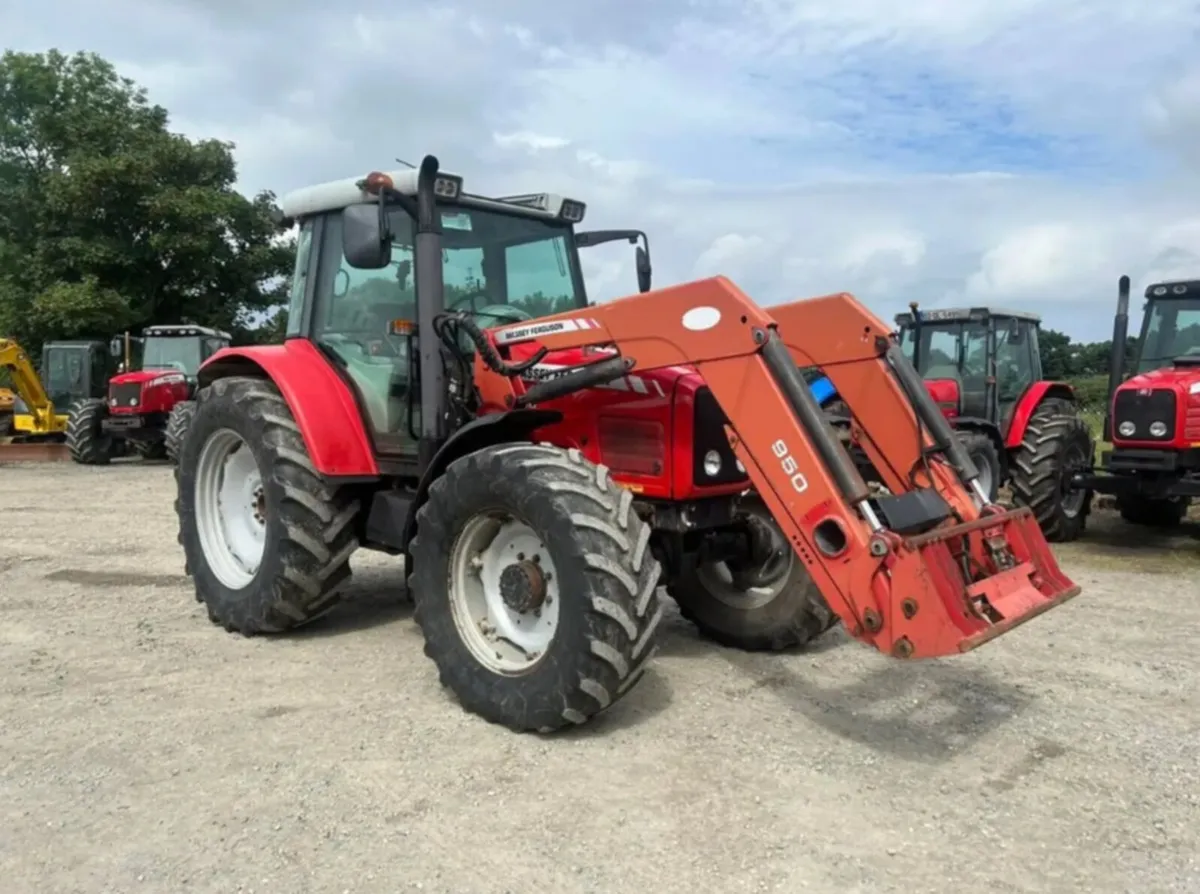 2004 Massey Ferguson 6460 Local Trade-in 5900 Hour - Image 3