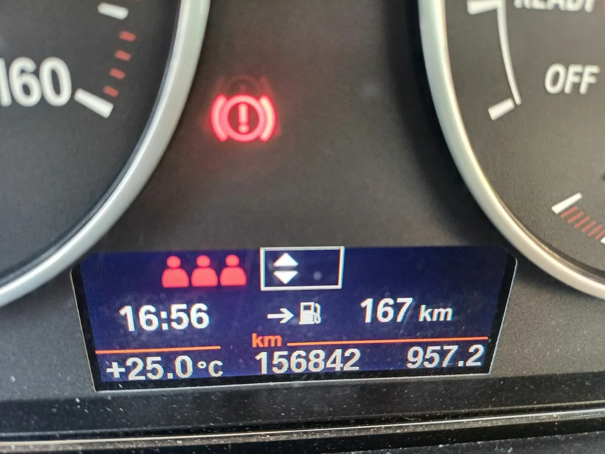 BMW 3-Series 2016 - Image 3