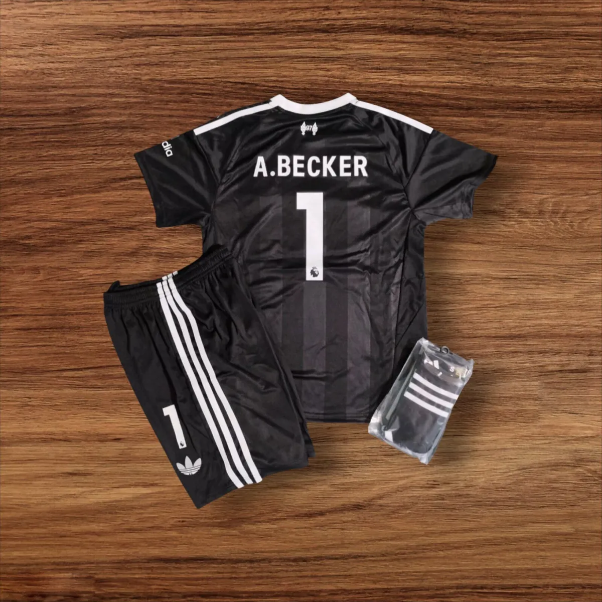 LIVERPOOL ( GOALKEEPER/ A.BECKER 1) 8/9 , 12/13 YR - Image 2