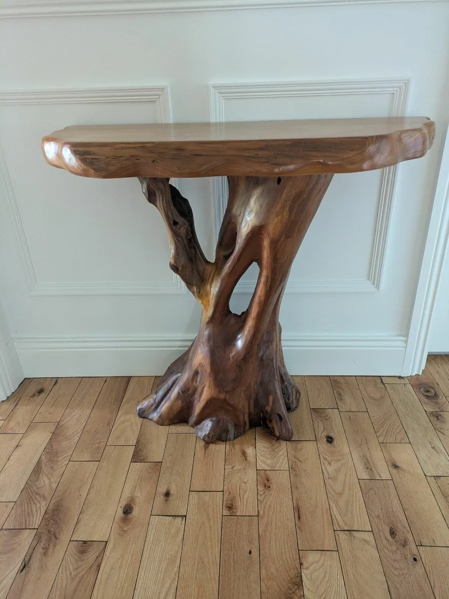 Tree trunk side table - Image 1