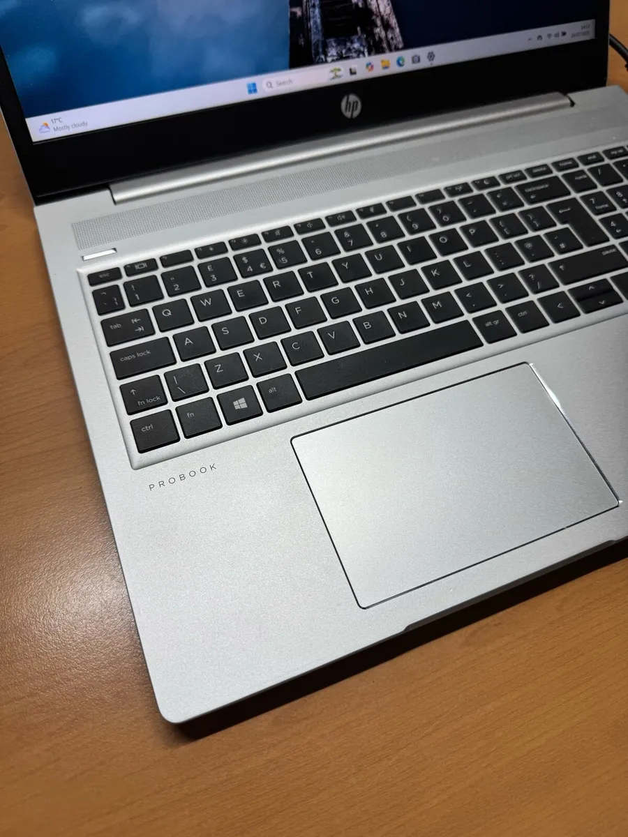 Hp laptop 32gb ram 256ssd windows 11 - Image 3