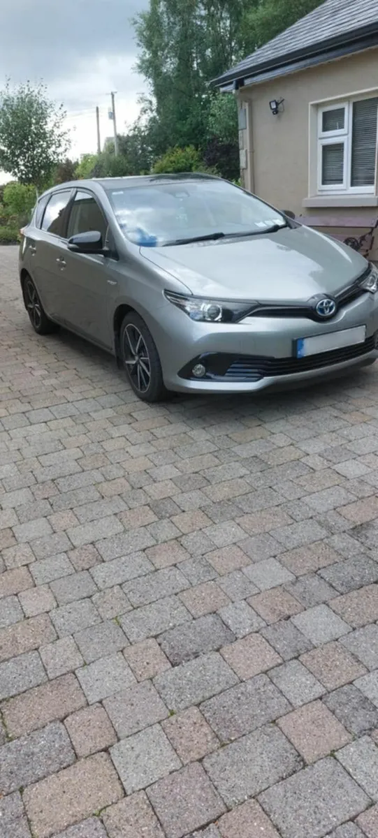 Toyota Auris  172 - Image 1