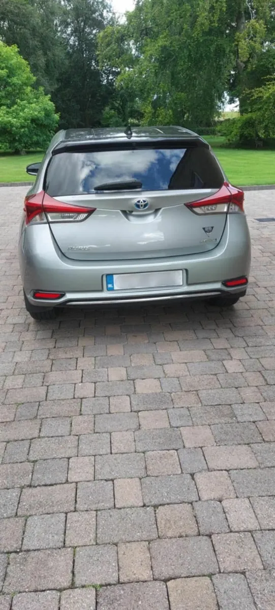 Toyota Auris  172 - Image 2