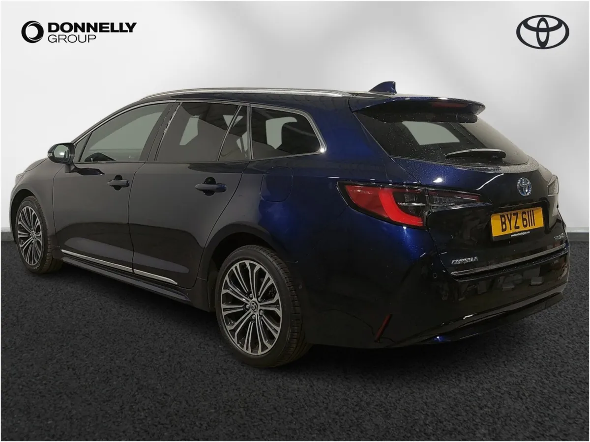 Toyota Corolla Touring Sport Excel - Image 2