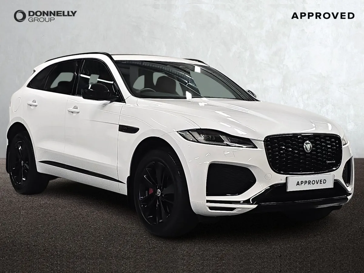 Jaguar F-pace F-Pace Diesel Estate R-Dynamic SE Bl - Image 1