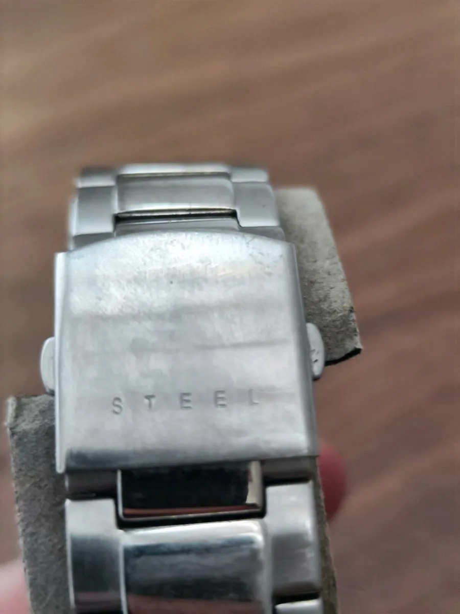 Men's Stainless Steel Guess Watch 
Good Condition - Image 4
