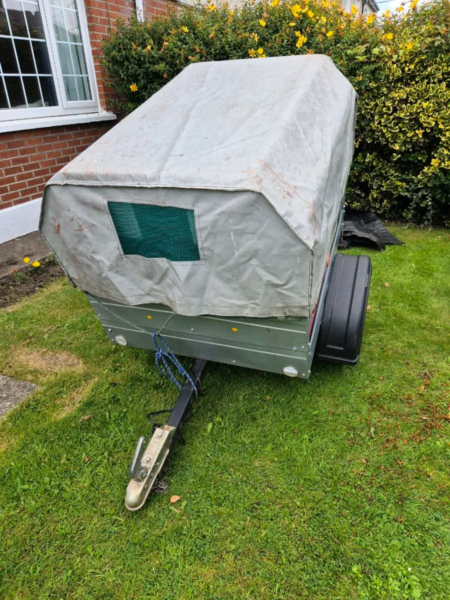 Trailers - Image 1