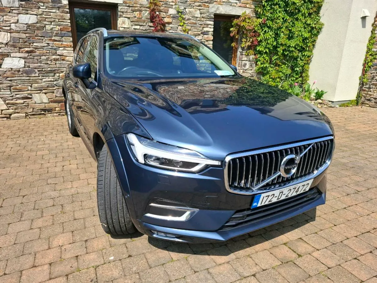 Volvo XC60 (Panoramic) - Image 3
