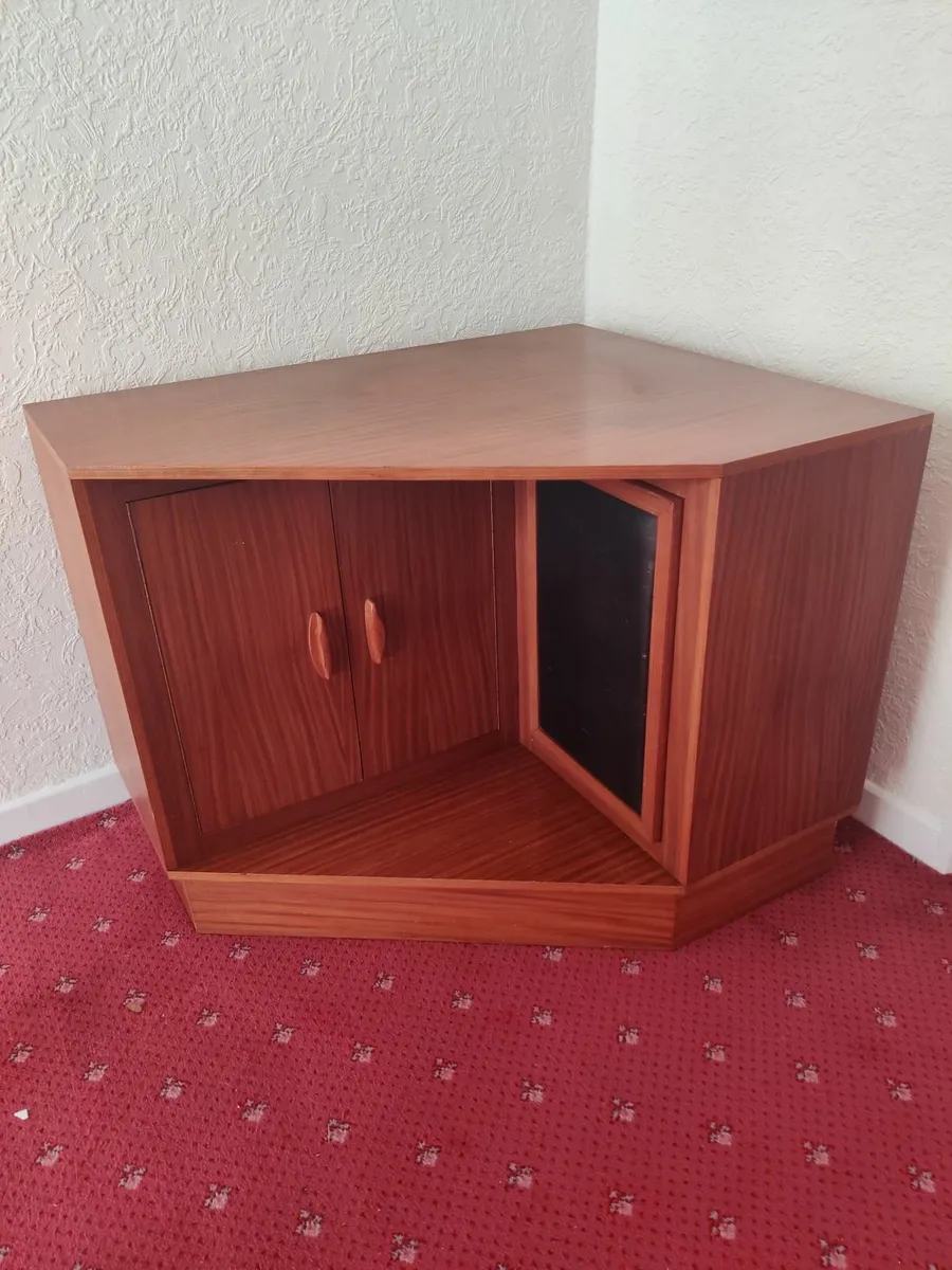 TV cabinet