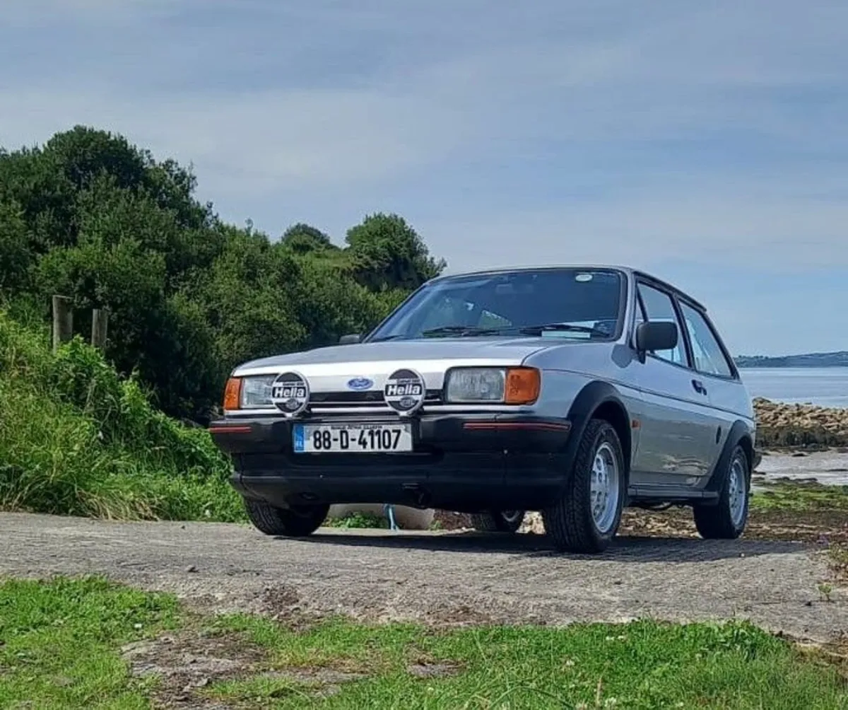 Ford Fiesta  XR2 1988 - Image 1